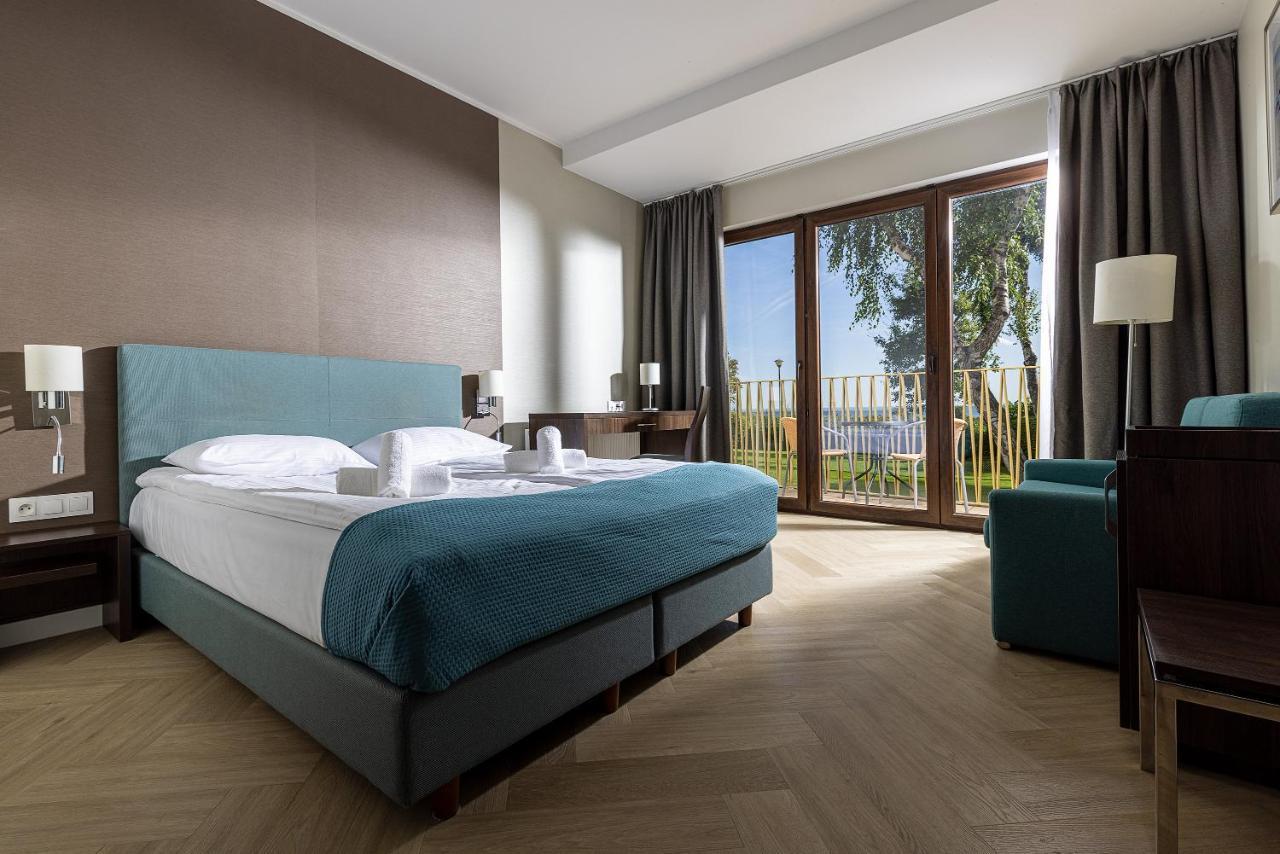 Hotel Meridian Chałupy Eksteriør billede