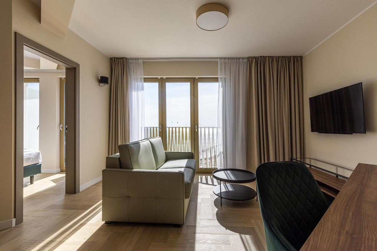 Hotel Meridian Chałupy Eksteriør billede