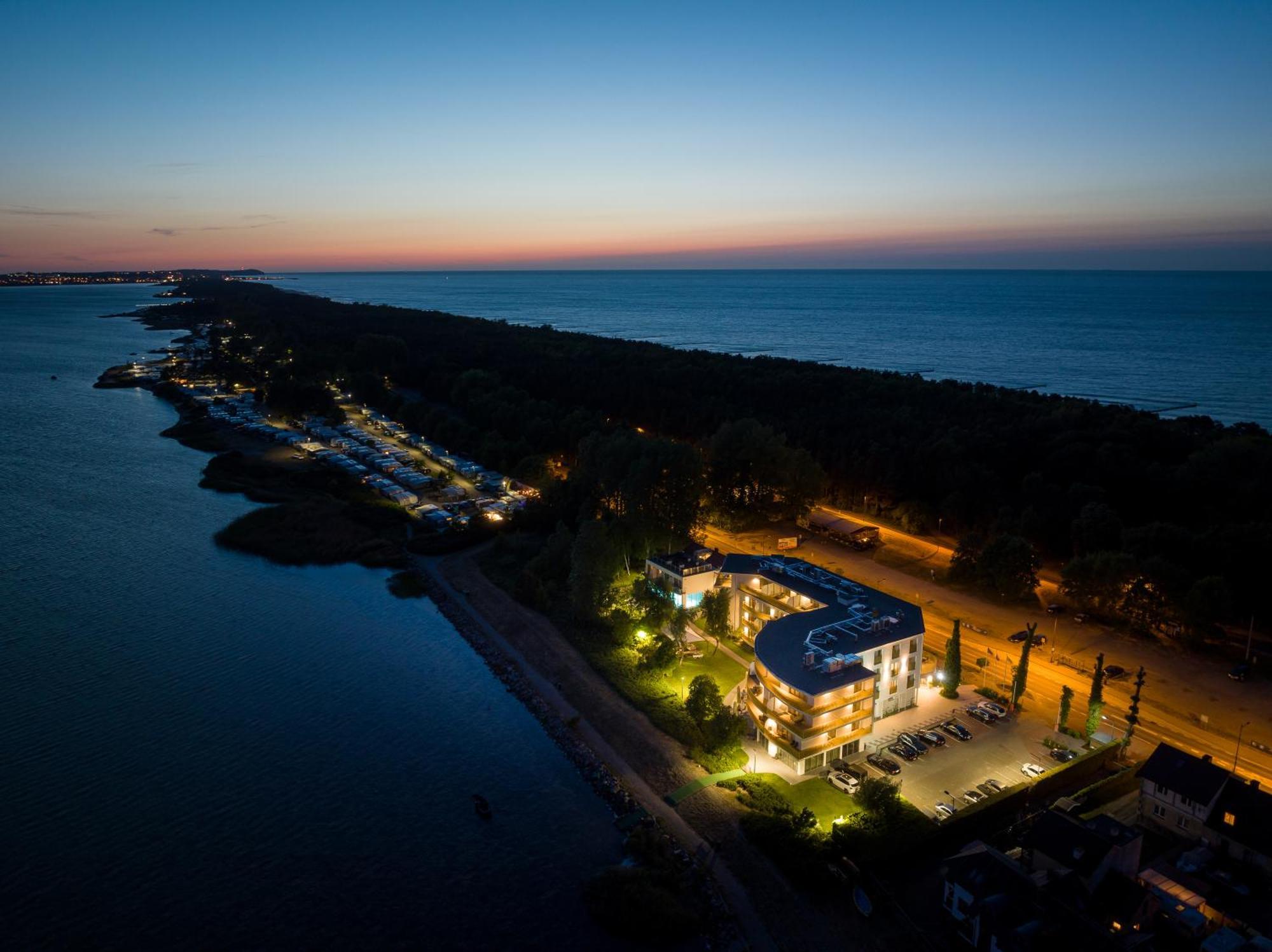 Hotel Meridian Chałupy Eksteriør billede