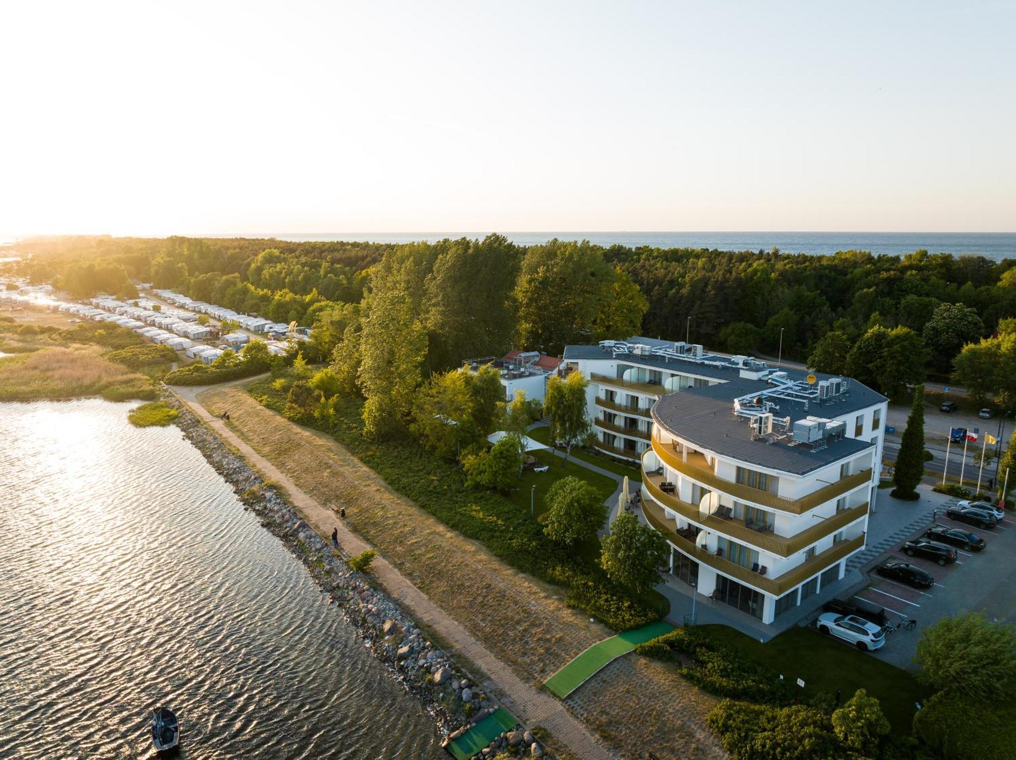 Hotel Meridian Chałupy Eksteriør billede